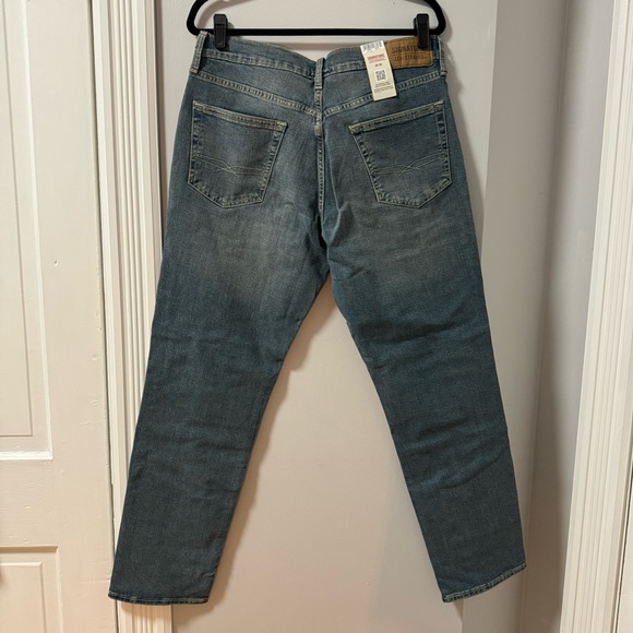 Men’s Levi’s Athletic Fit Jeans - Picture 3 of 7
